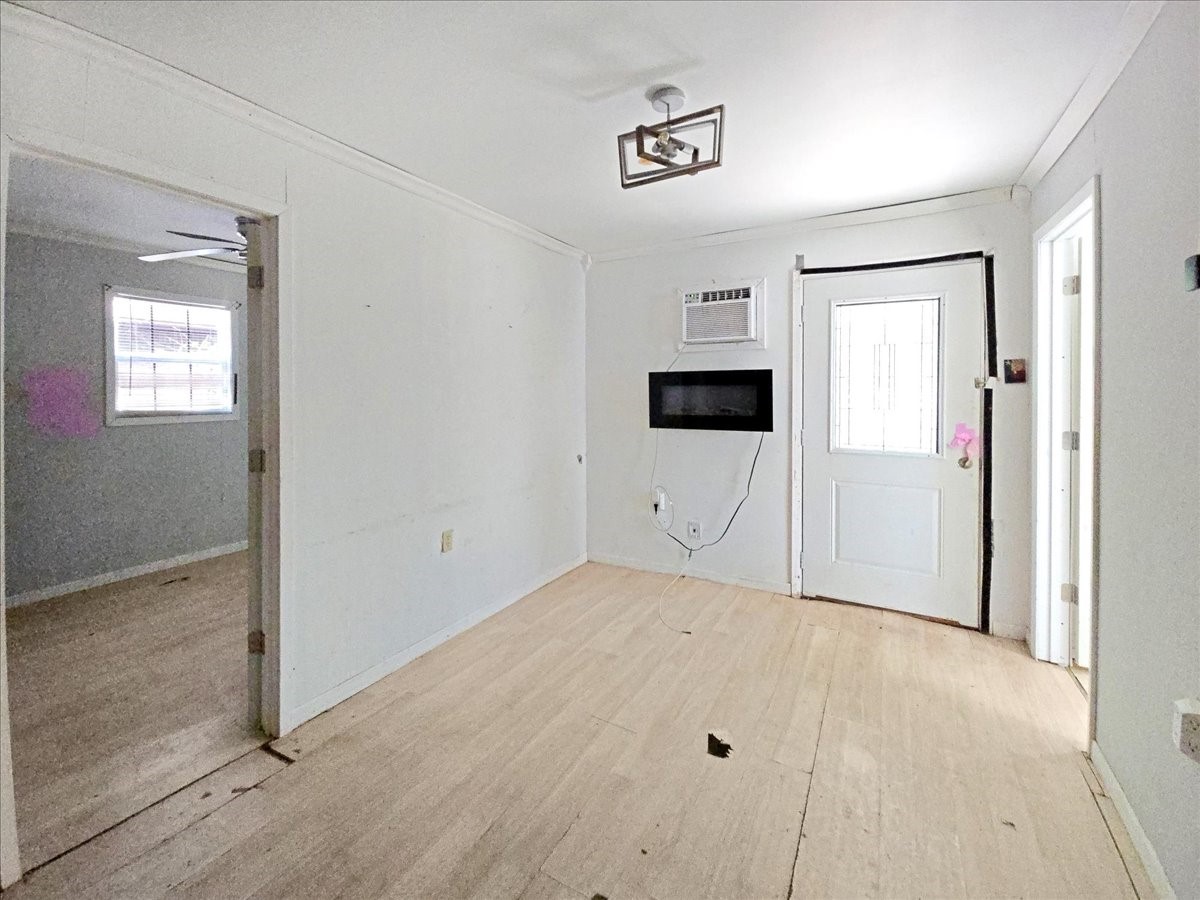 1209 15th Place Fort Worth TX 76164