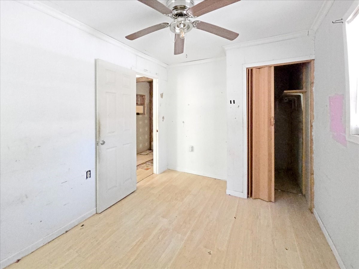 1209 15th Place Fort Worth TX 76164