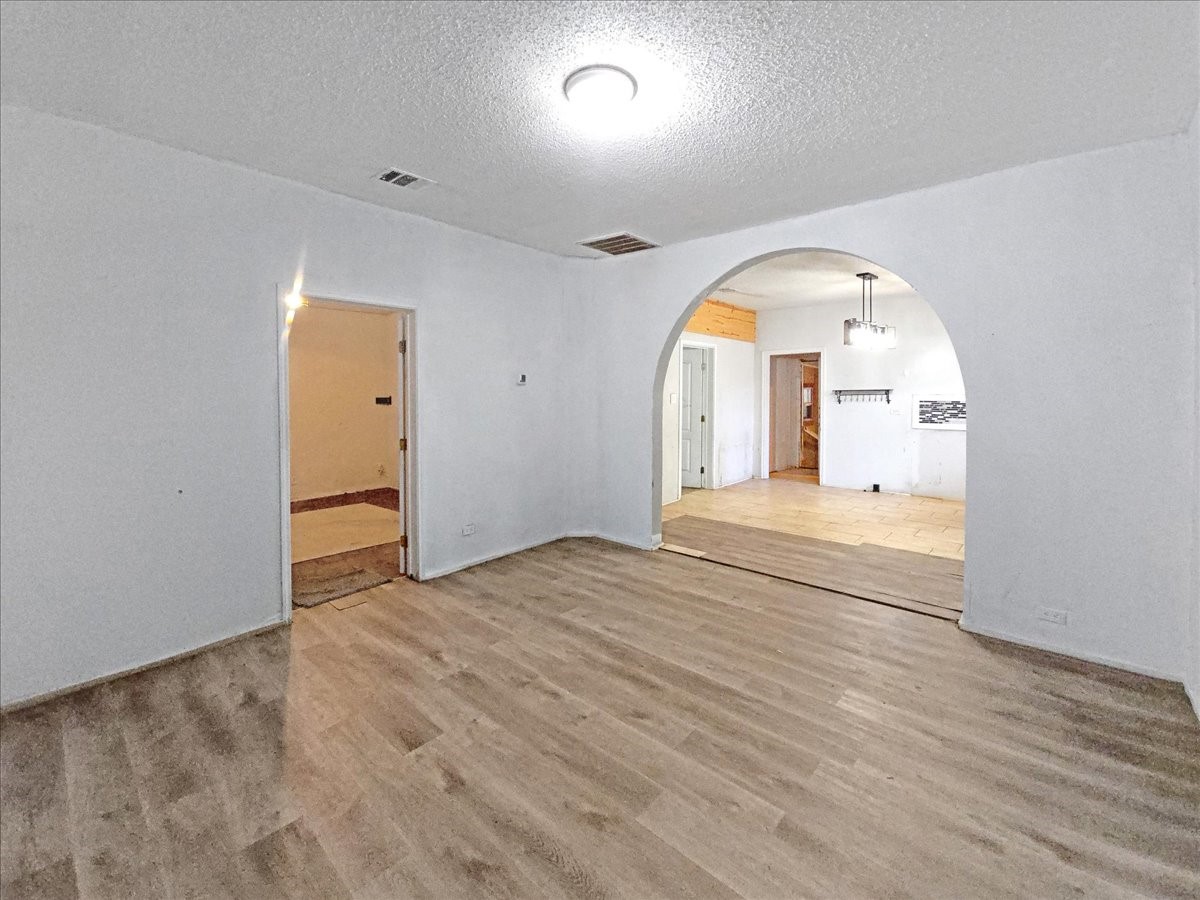 1209 15th Place Fort Worth TX 76164