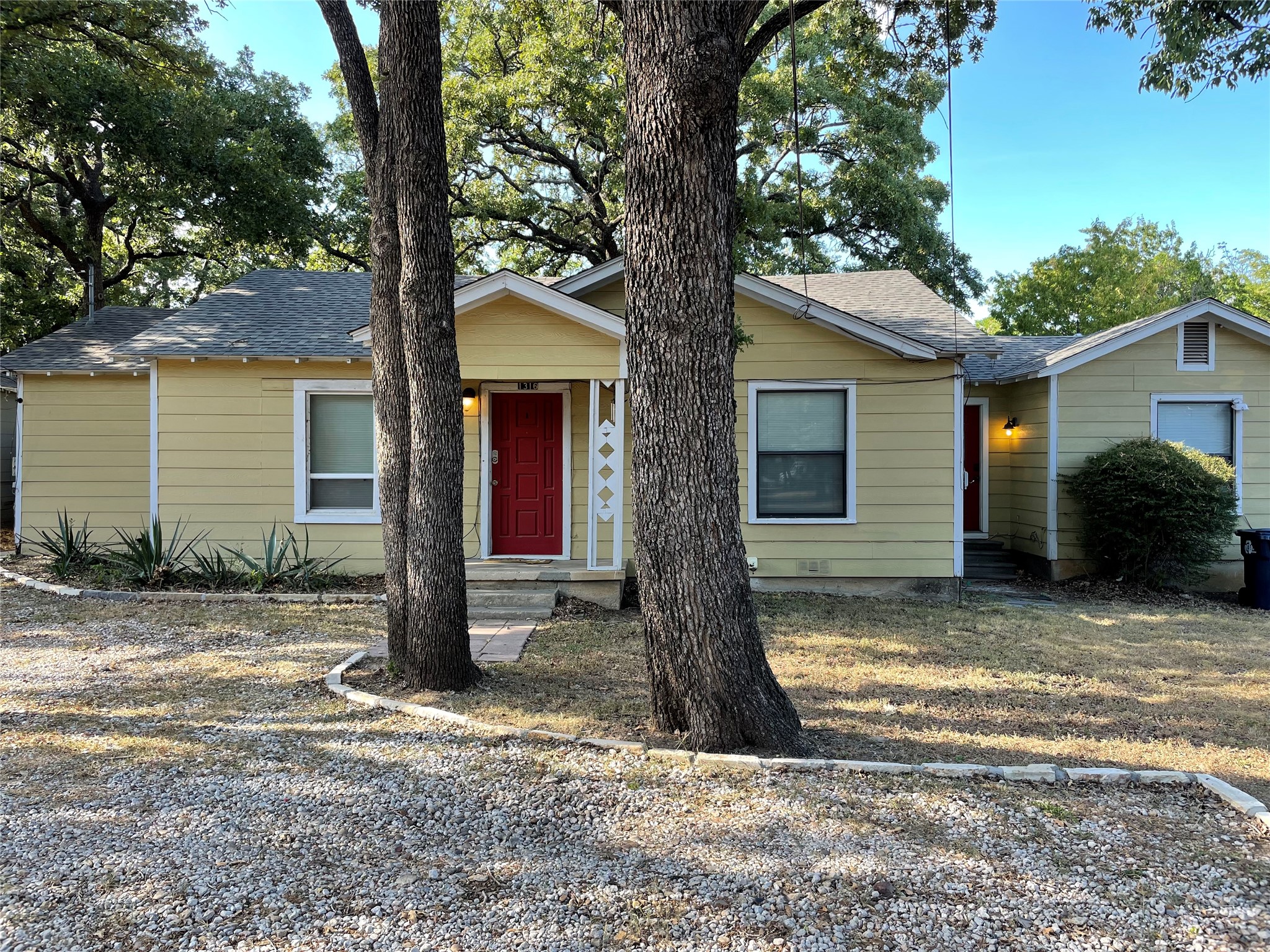 1303 Fannin Street Denton TX 76201