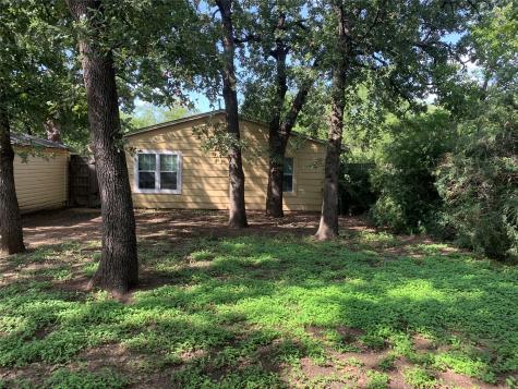 1303 Fannin Street Denton TX 76201