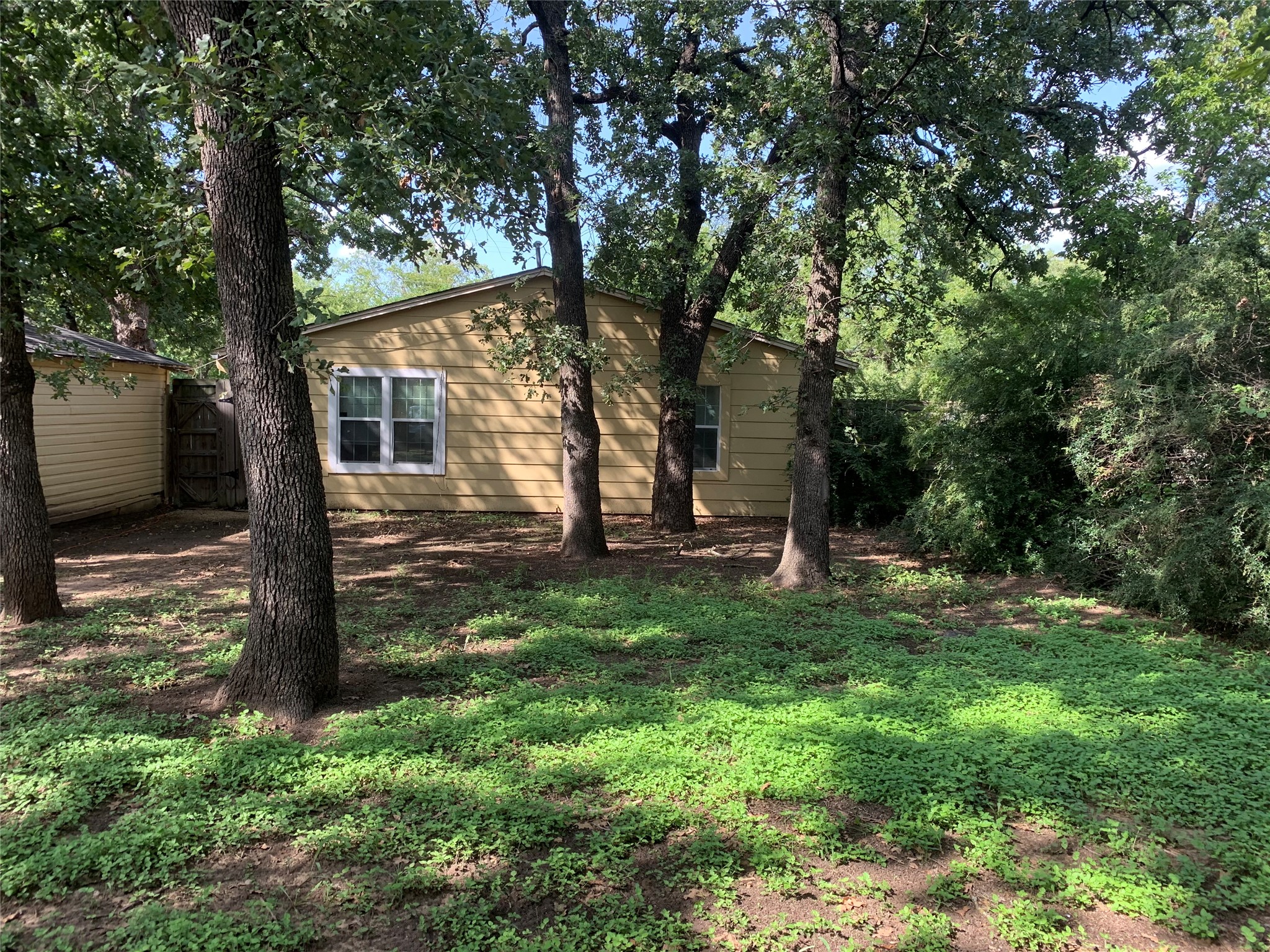 1303 Fannin Street Denton TX 76201