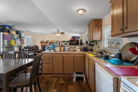 1495 Cr 4224 Troup TX 75789