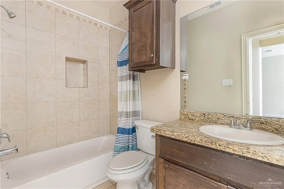 108 N Linares Street Alton TX 78573