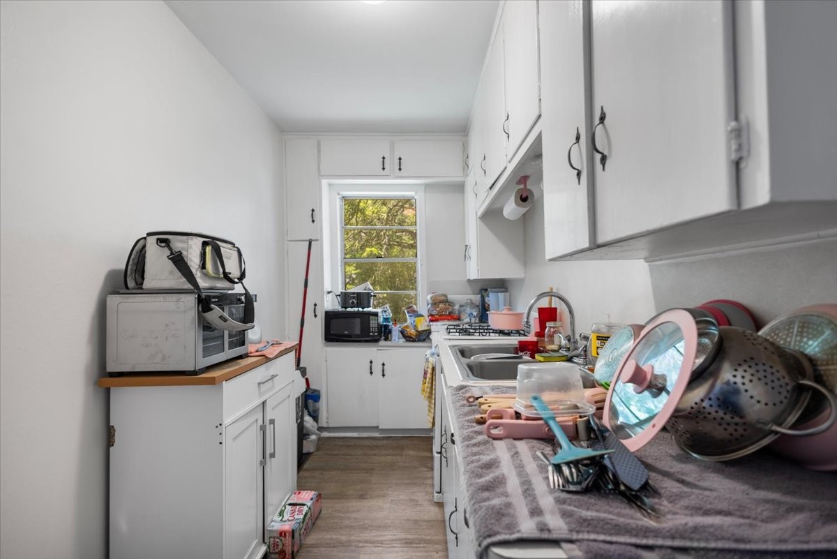 249-253 N Pecan Street Van TX 75790