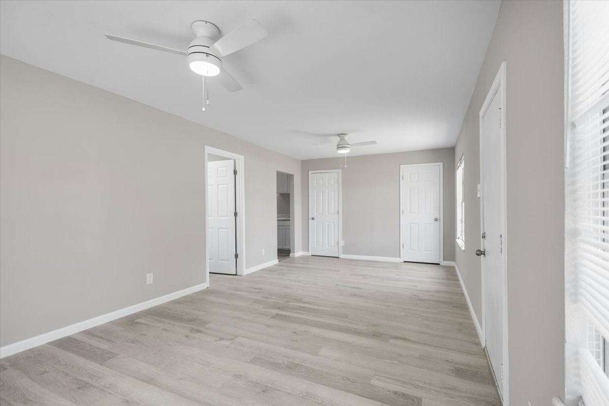 249-253 N Pecan Street Van TX 75790