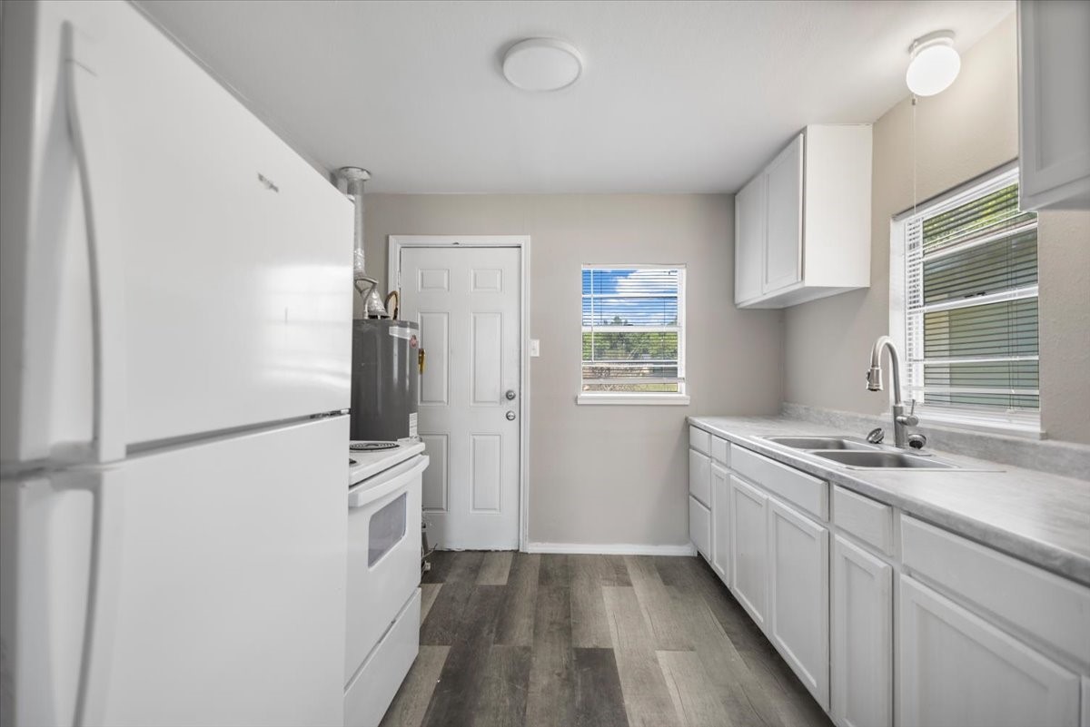 249-253 N Pecan Street Van TX 75790