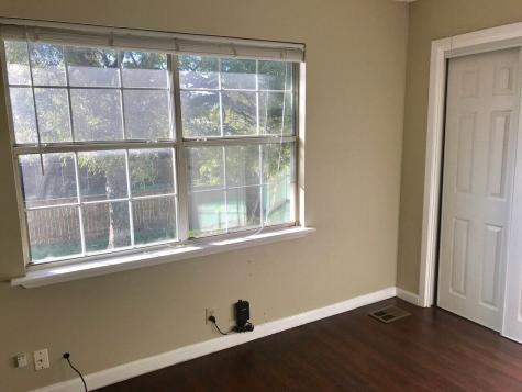210 Austin Street Grapevine TX 76051