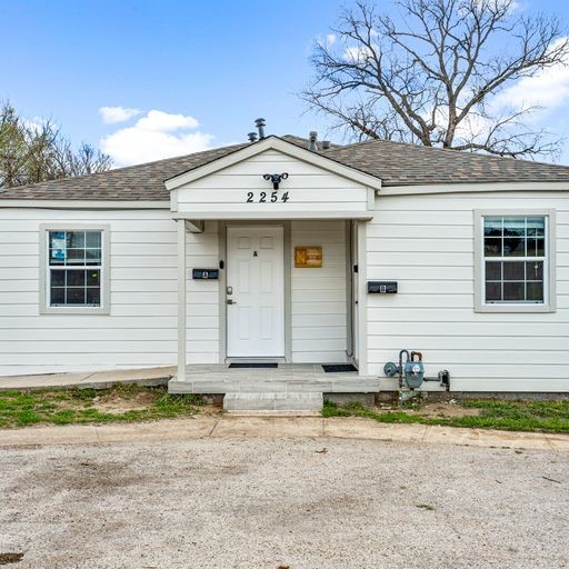 2250/2254 Areba Street Dallas TX 75203