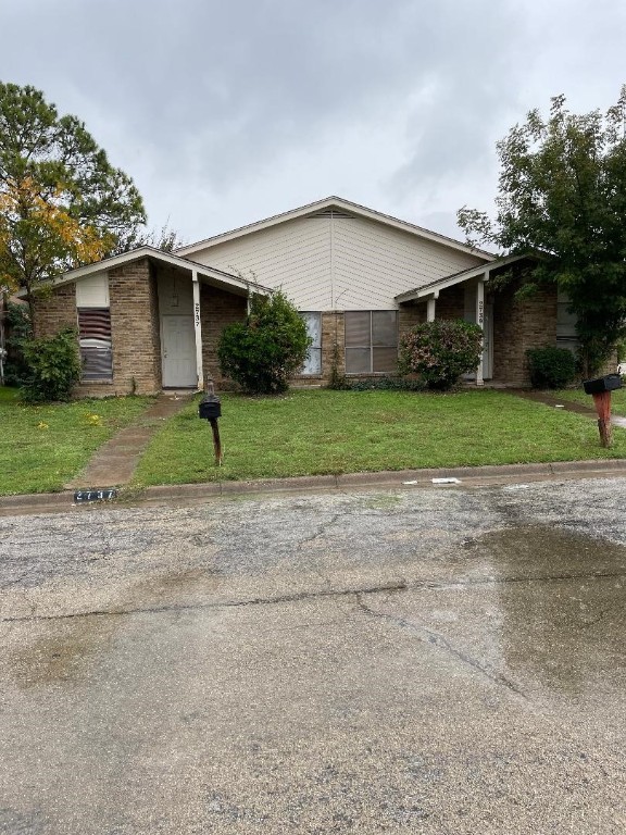 2737 Saint George Place Arlington TX 76015