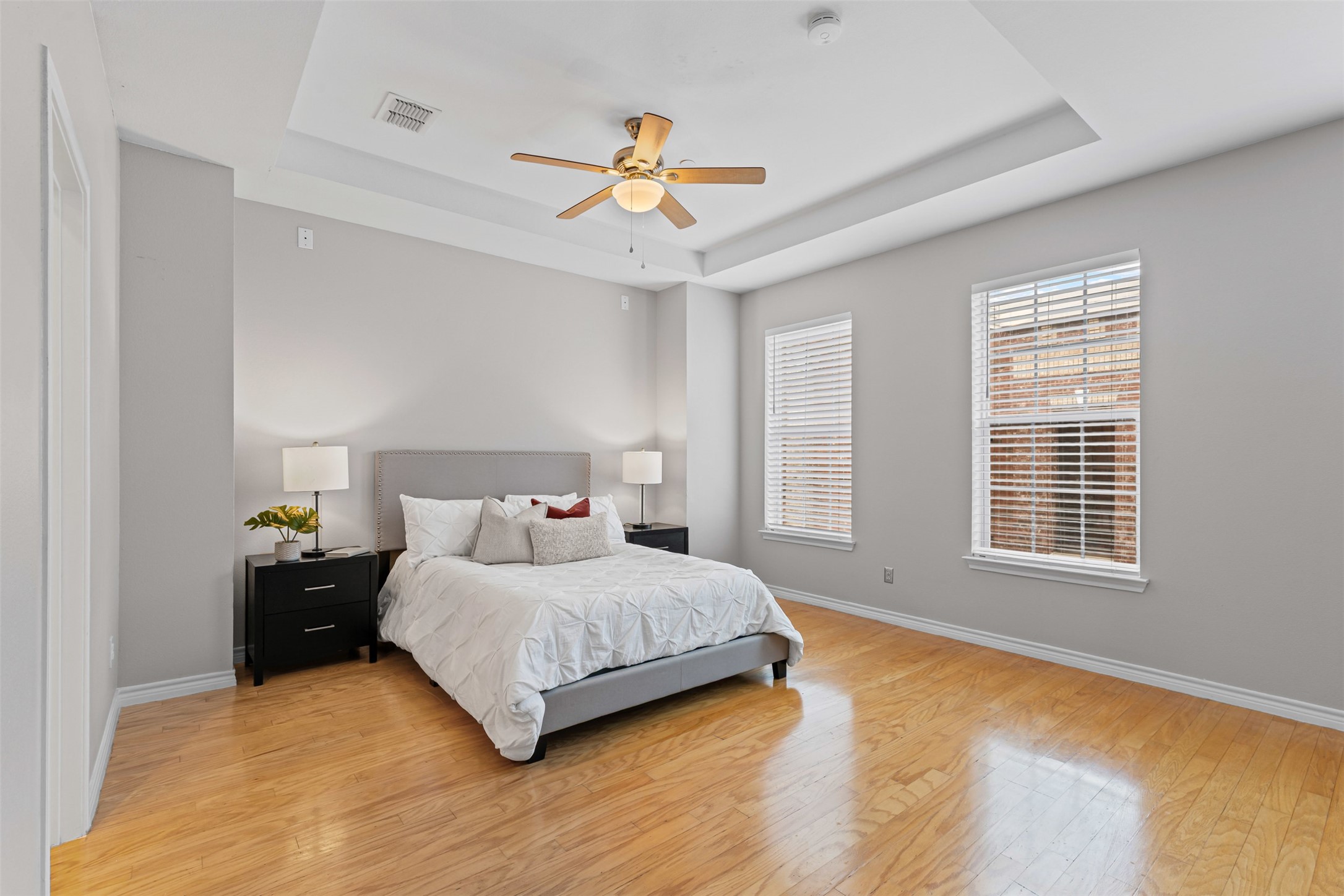 15759 Seabolt Place Addison TX 75001