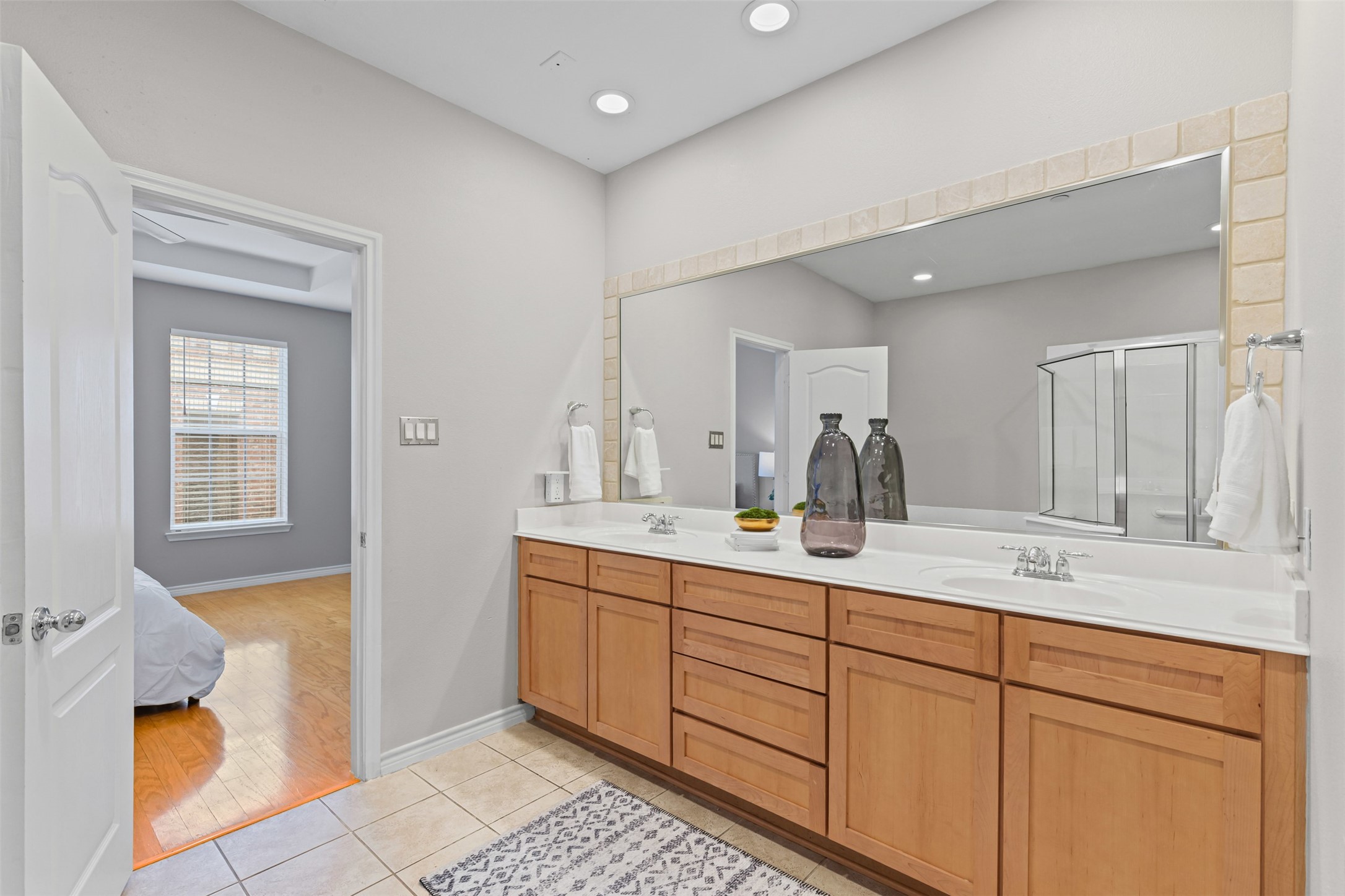 15759 Seabolt Place Addison TX 75001