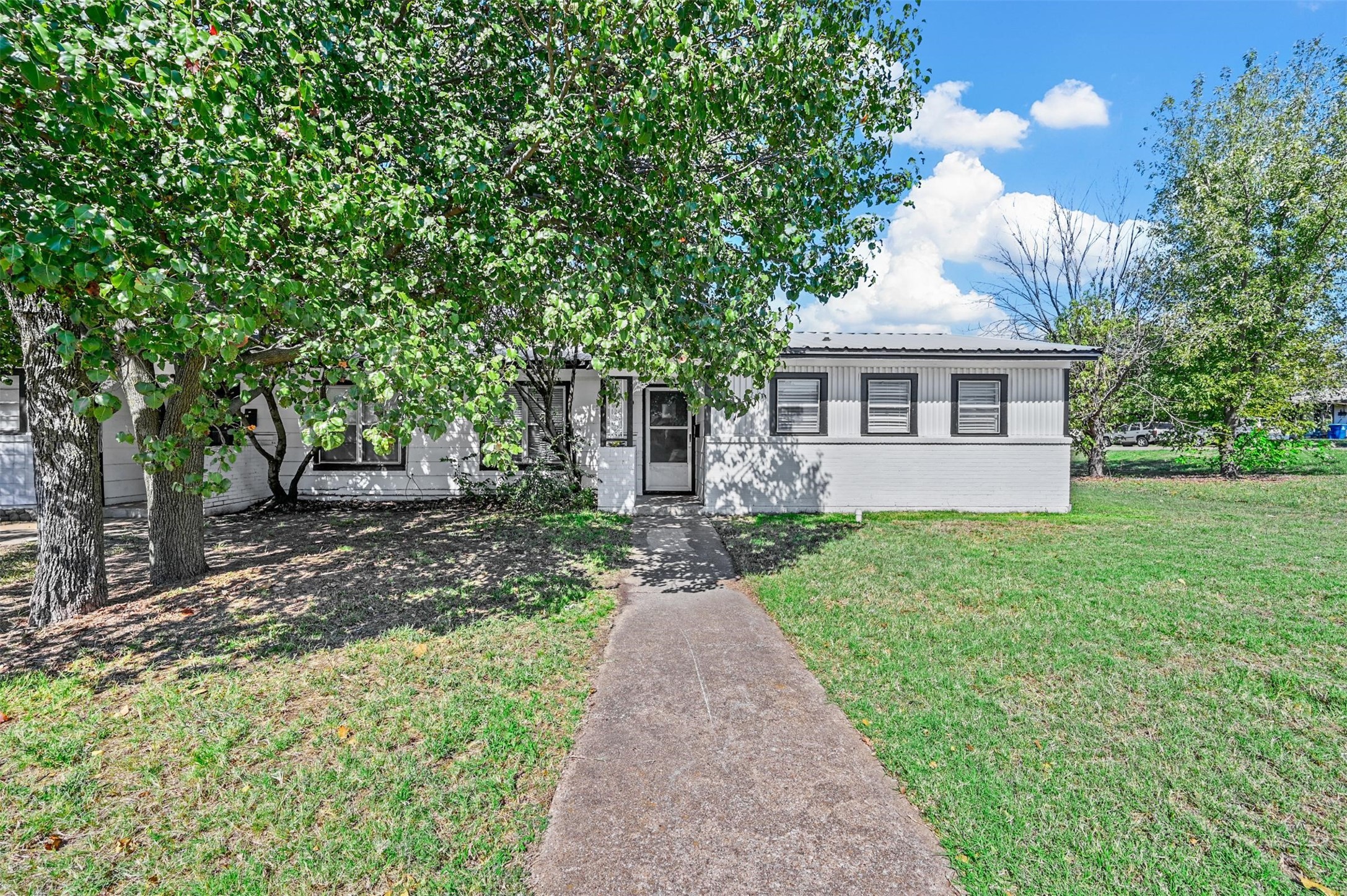 58 Pershing Drive Denison TX 75020