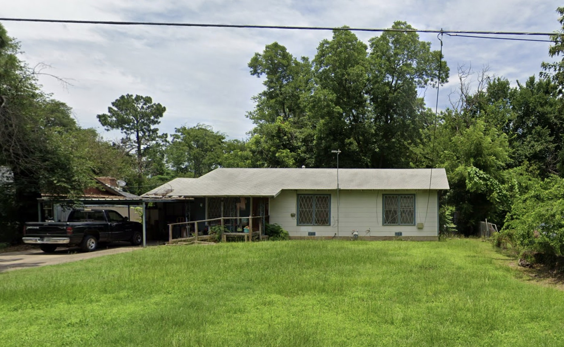 817 Cranford Street Sulphur Springs TX 75482