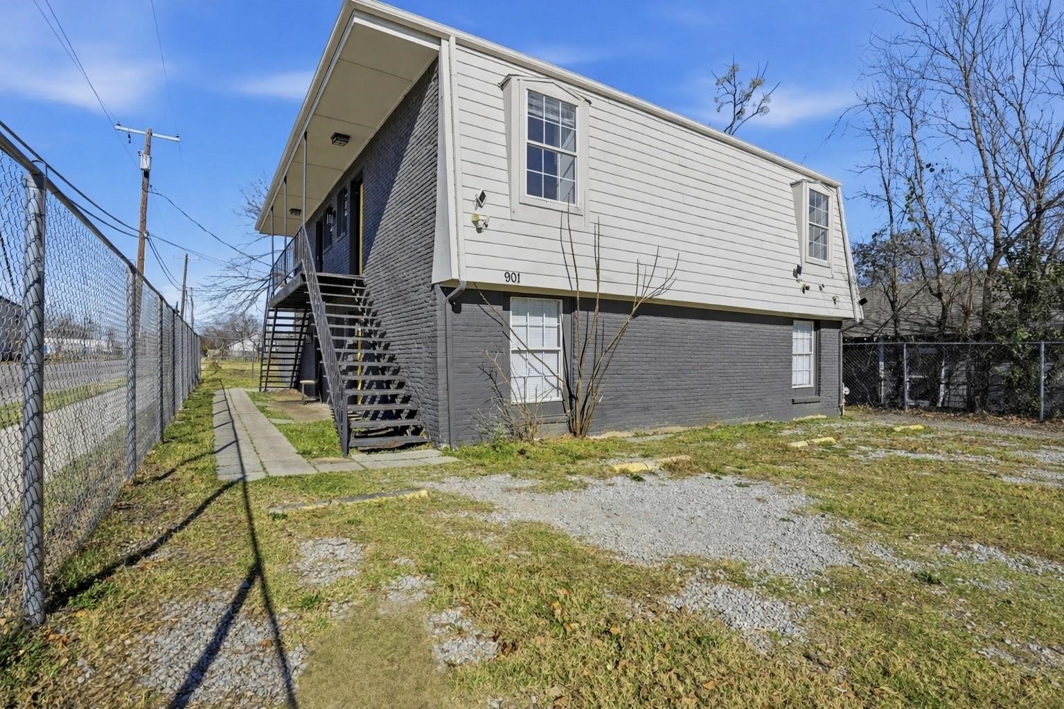 901 Bessie Street Fort Worth TX 76104