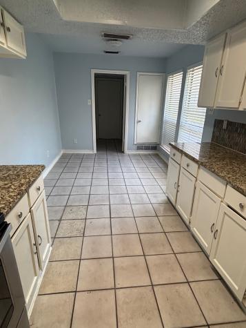2205-2207 Heritage Circle Carrollton TX 75006