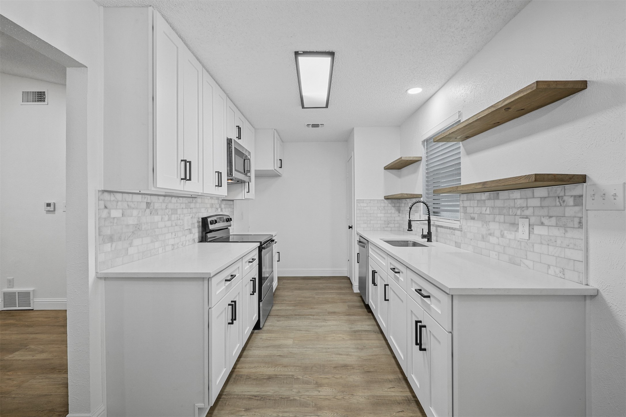 3522 Shady Valley Drive Pantego TX 76013