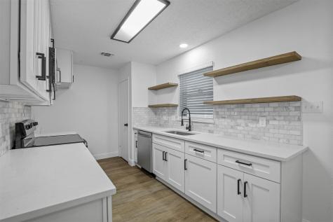 3522 Shady Valley Drive Pantego TX 76013
