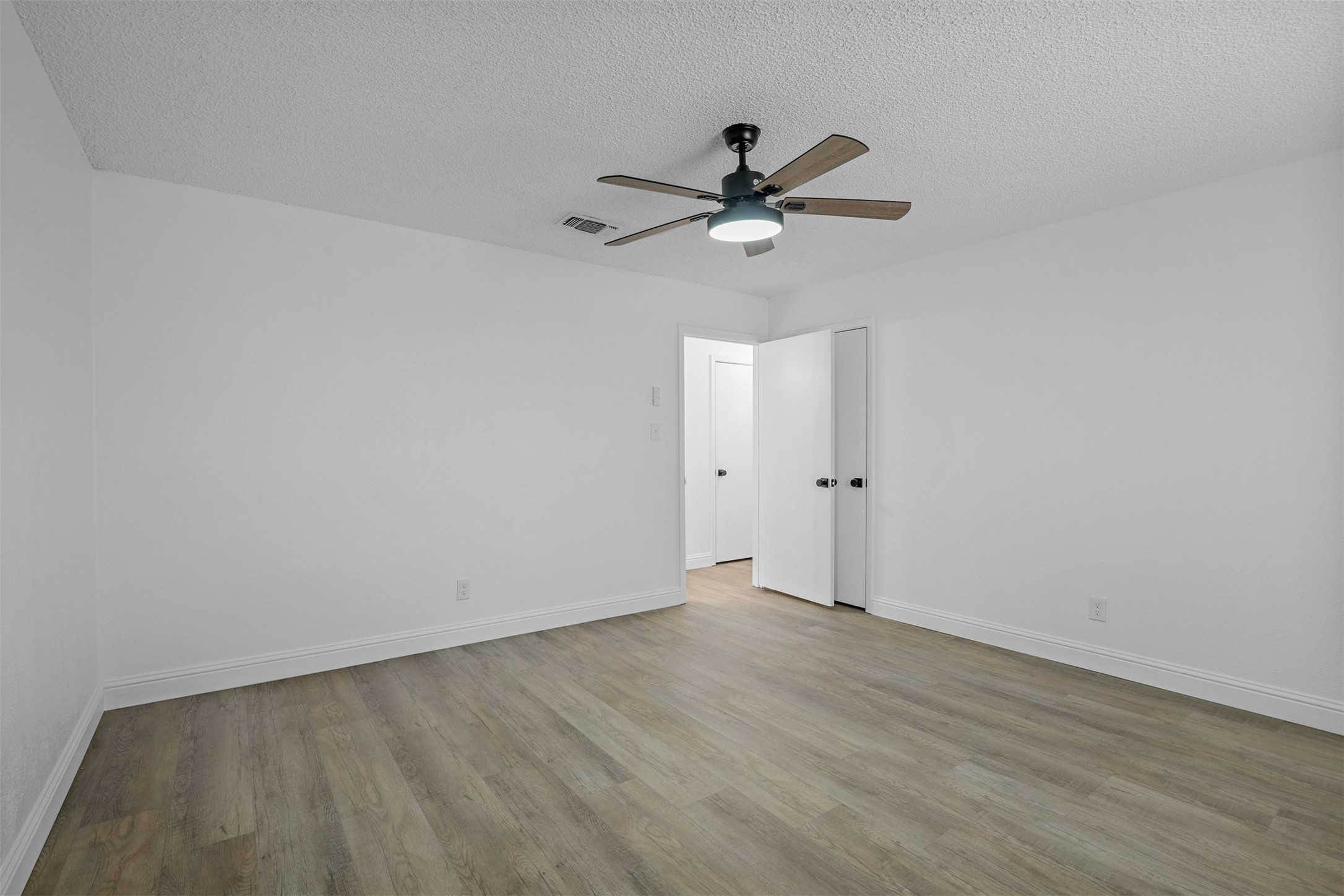 3522 Shady Valley Drive Pantego TX 76013