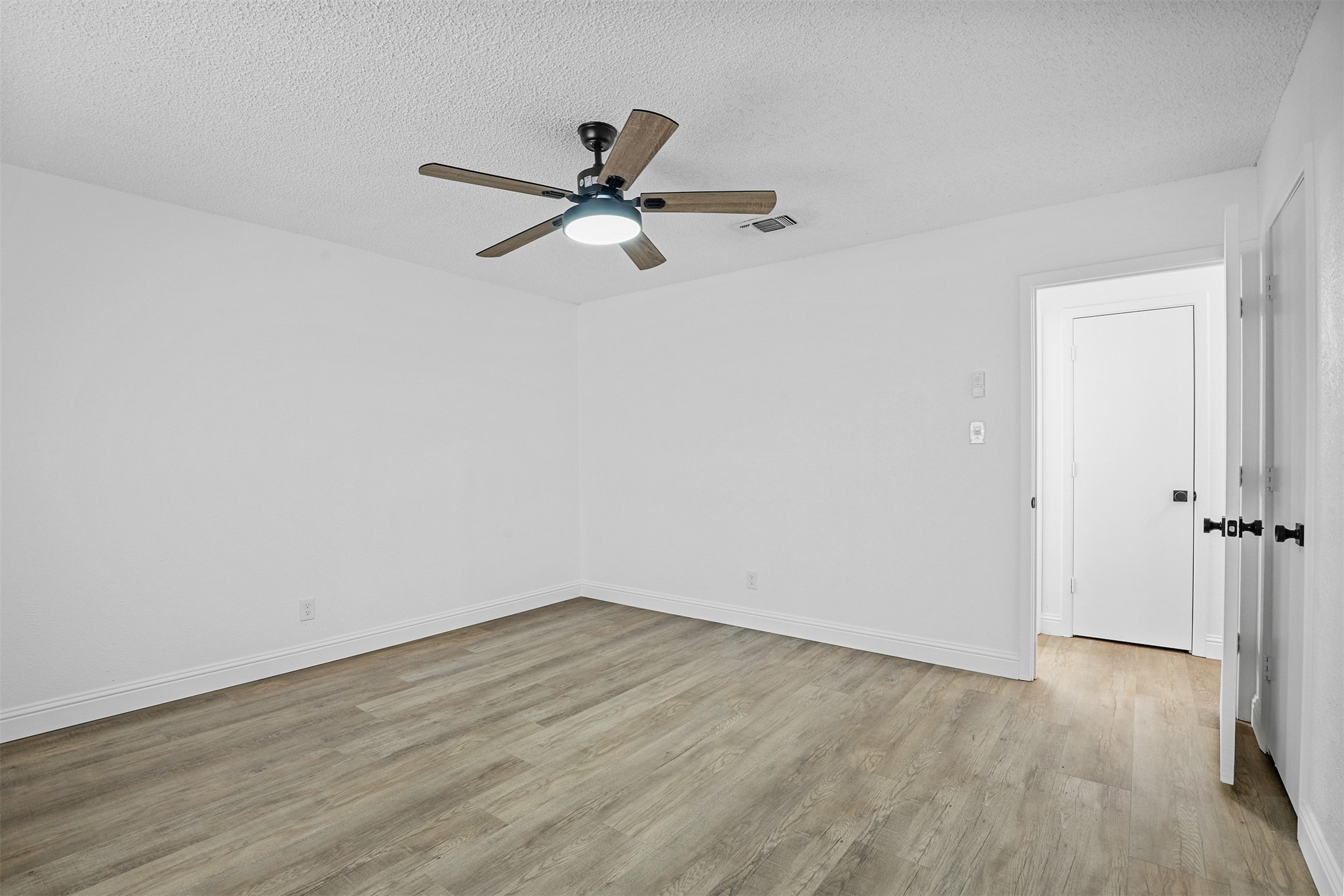 3522 Shady Valley Drive Pantego TX 76013