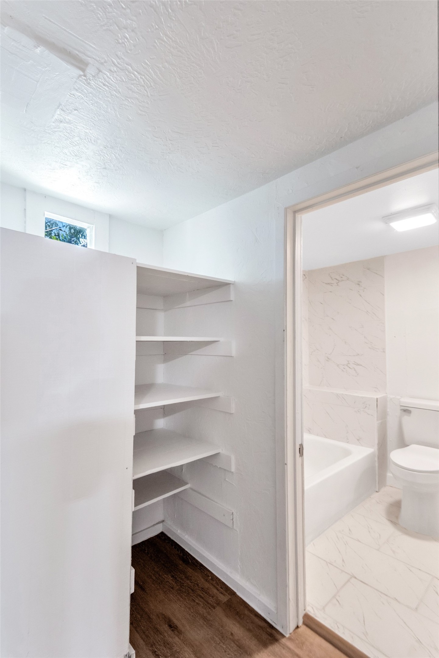 107 E 11th Kemp TX 75143