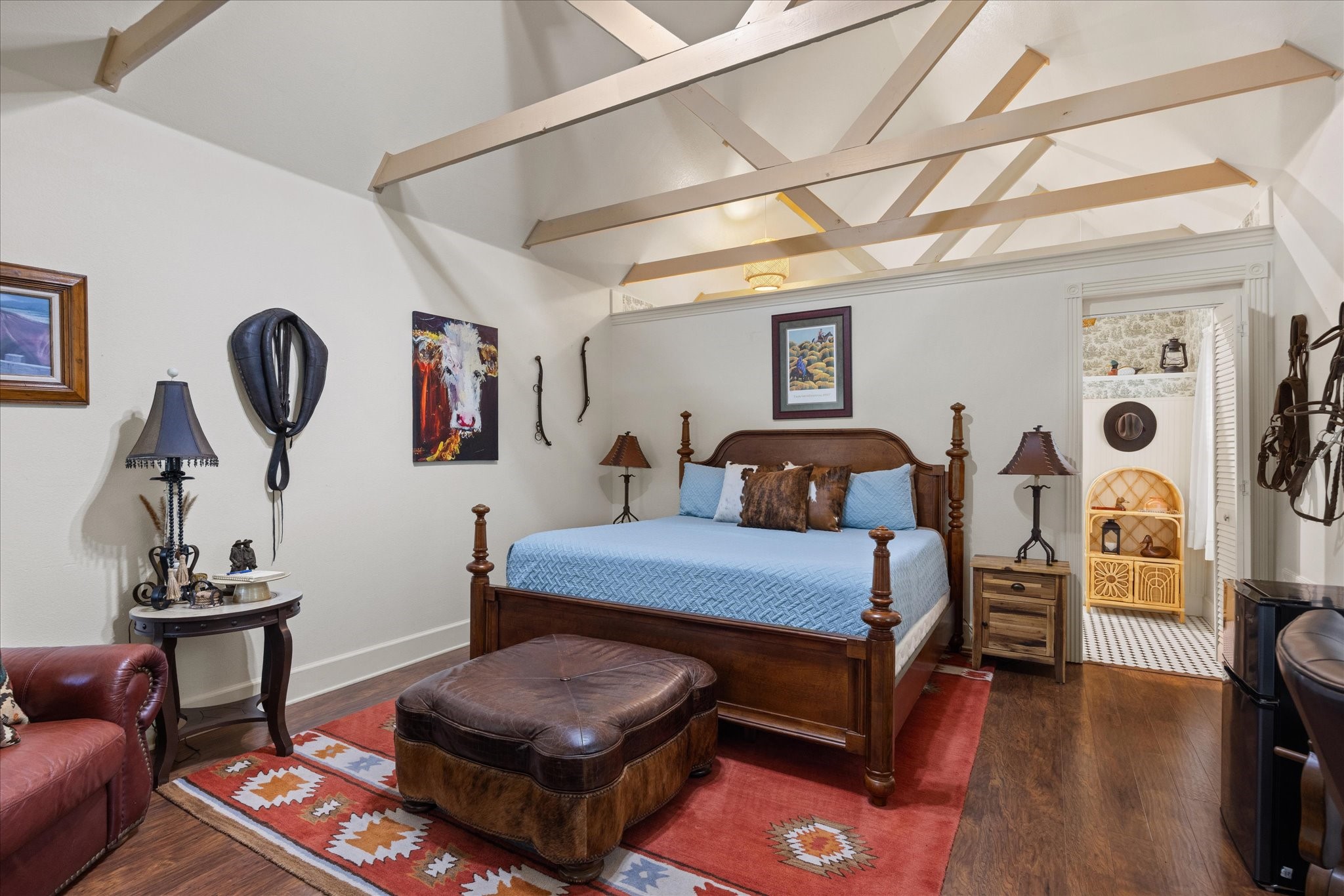 1002 W Pearl Street Granbury TX 76048