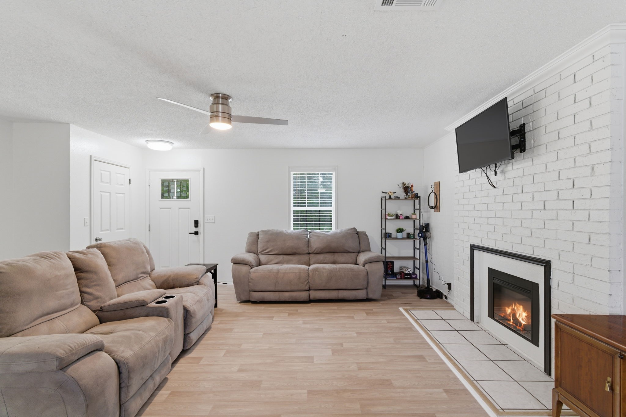 1032 Greg Street Azle TX 76020