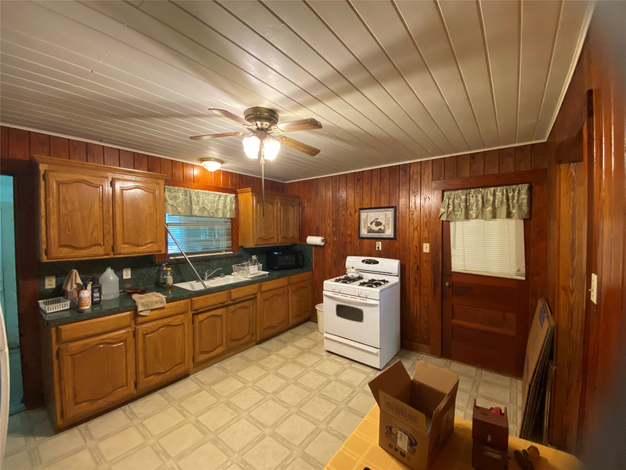 516 S Mckinney Street Mexia TX 76667