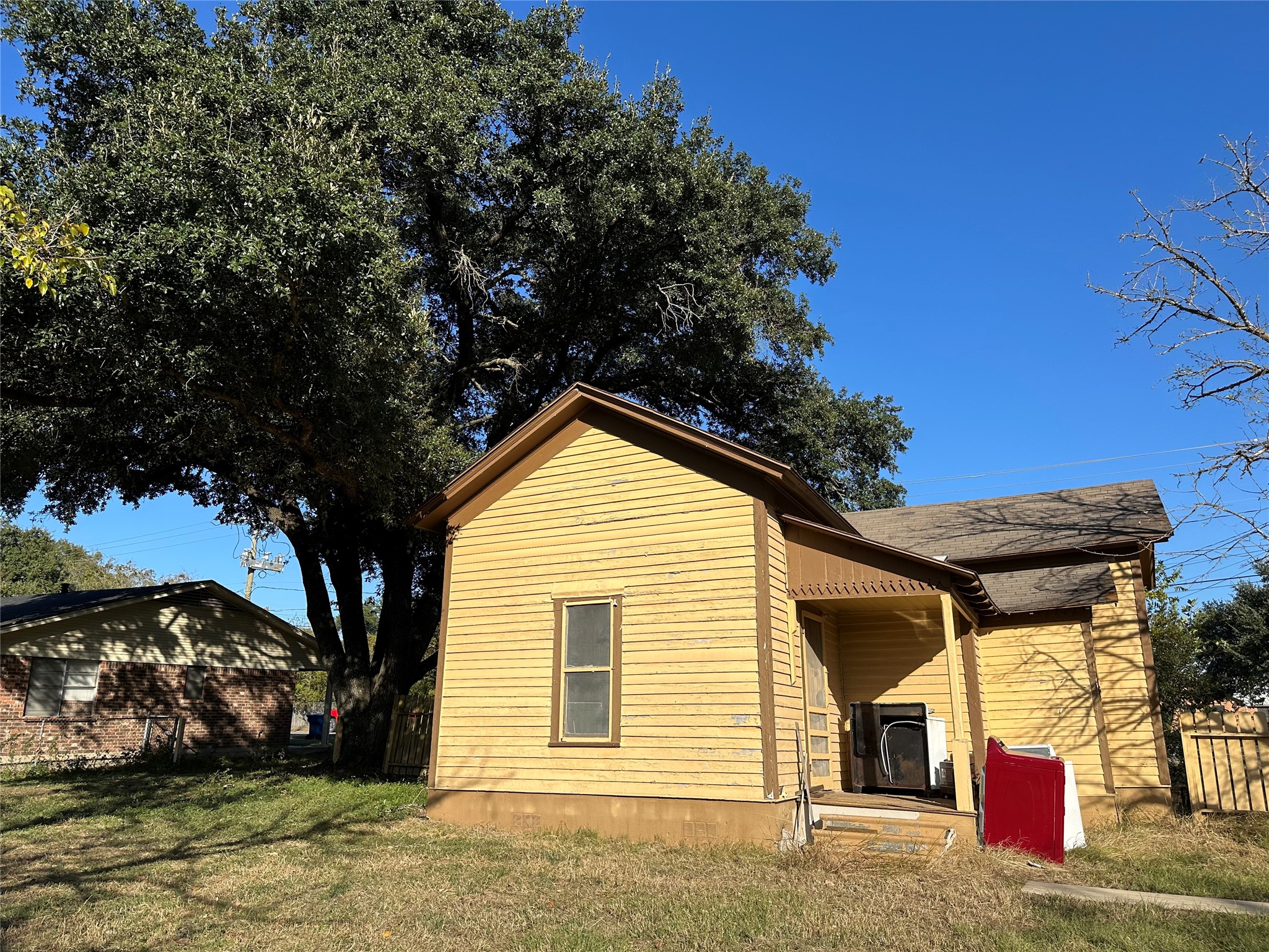 516 S Mckinney Street Mexia TX 76667