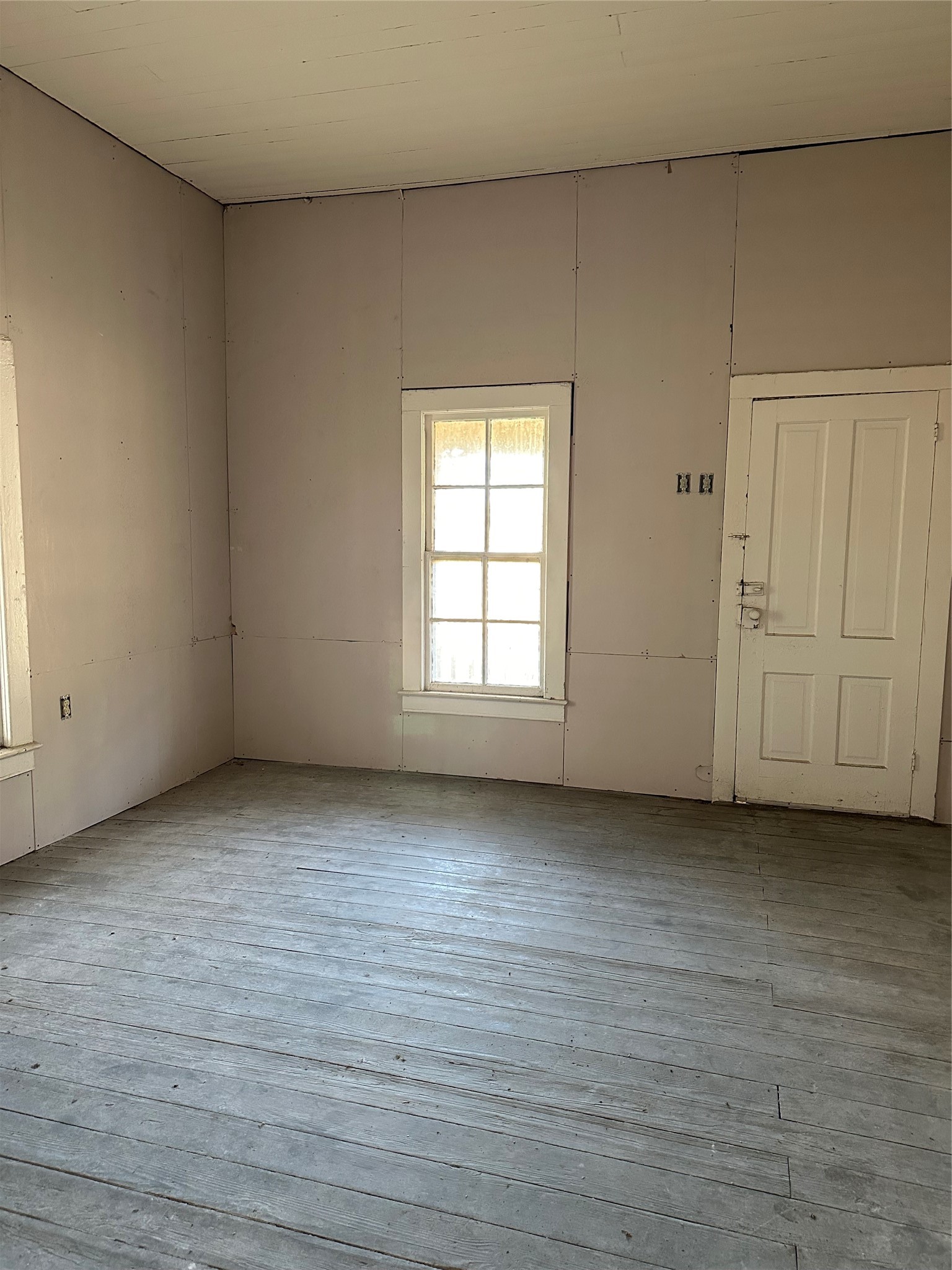 516 S Mckinney Street Mexia TX 76667