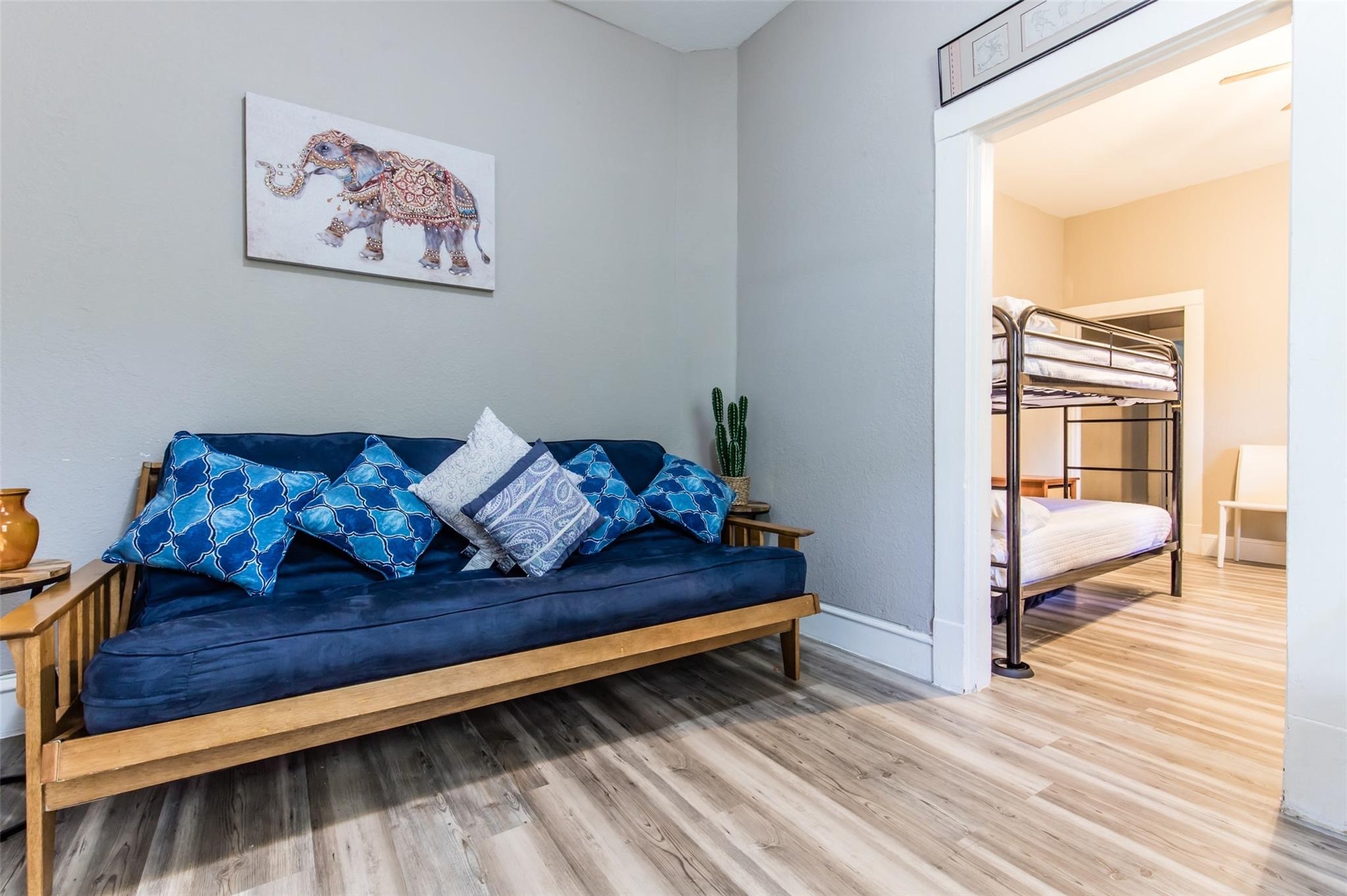 237 W Brooklyn Avenue Dallas TX 75208