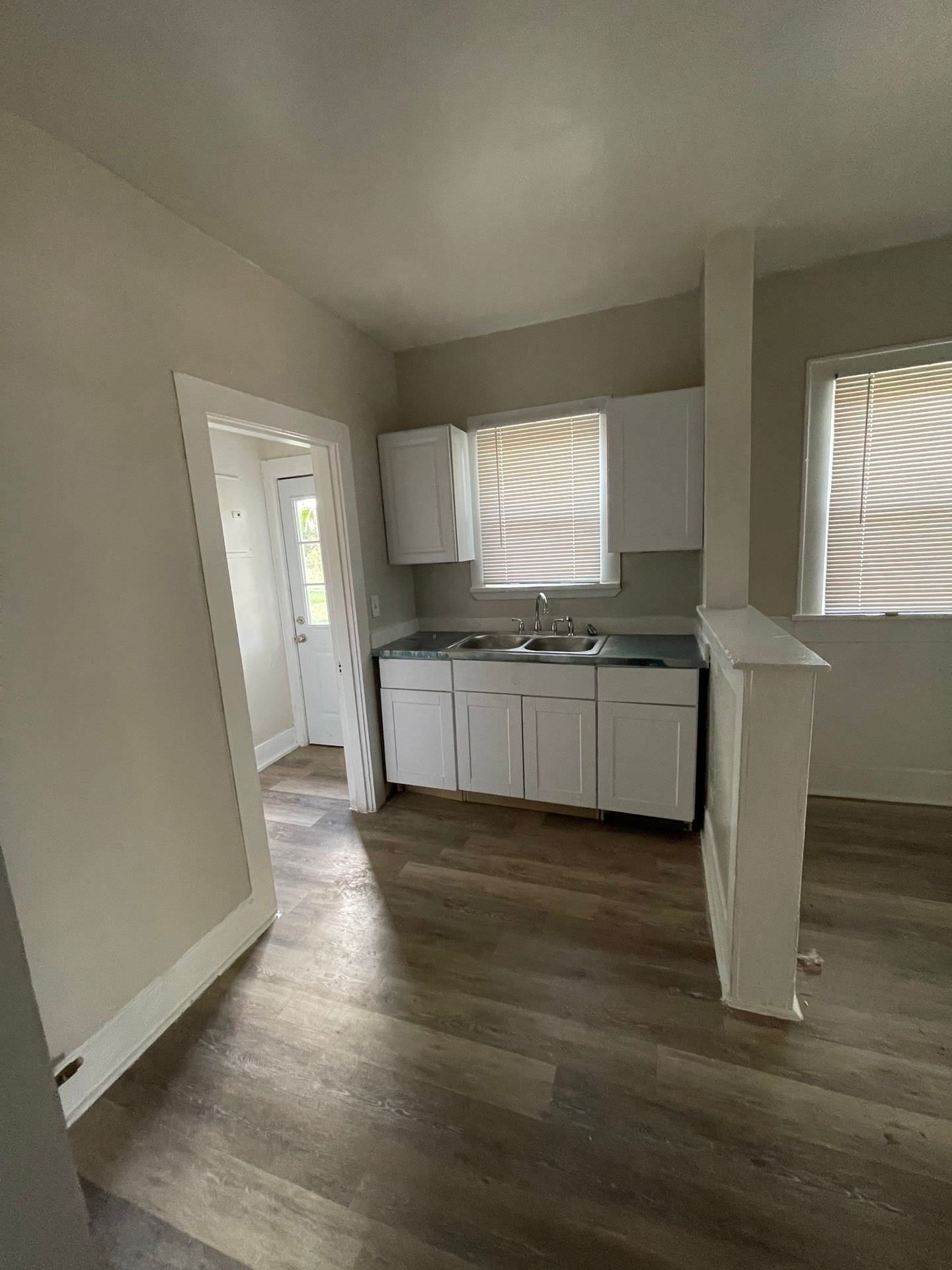 516 S Nueces Coleman TX 76384