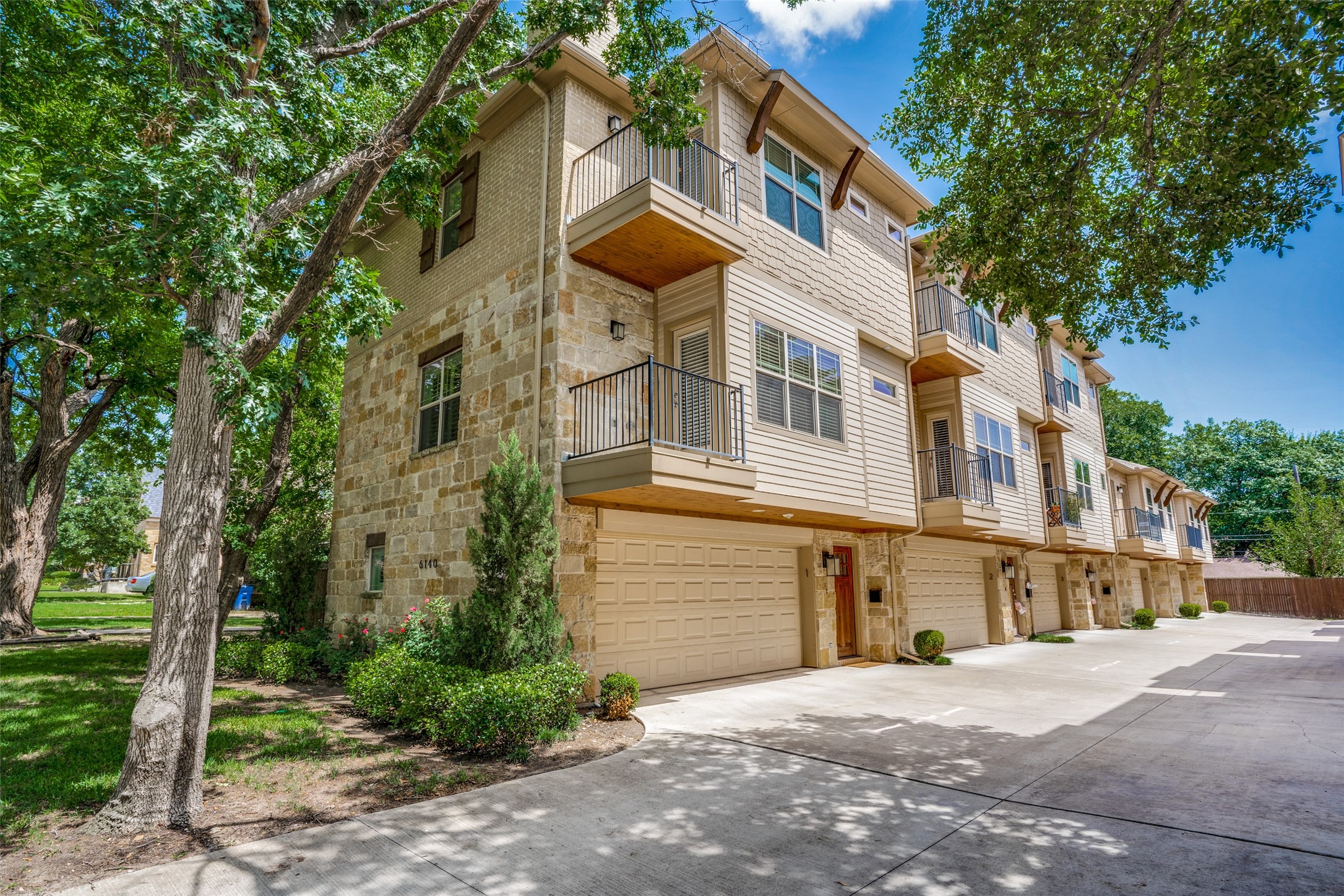 6136-6140 Oram Street Dallas TX 75214
