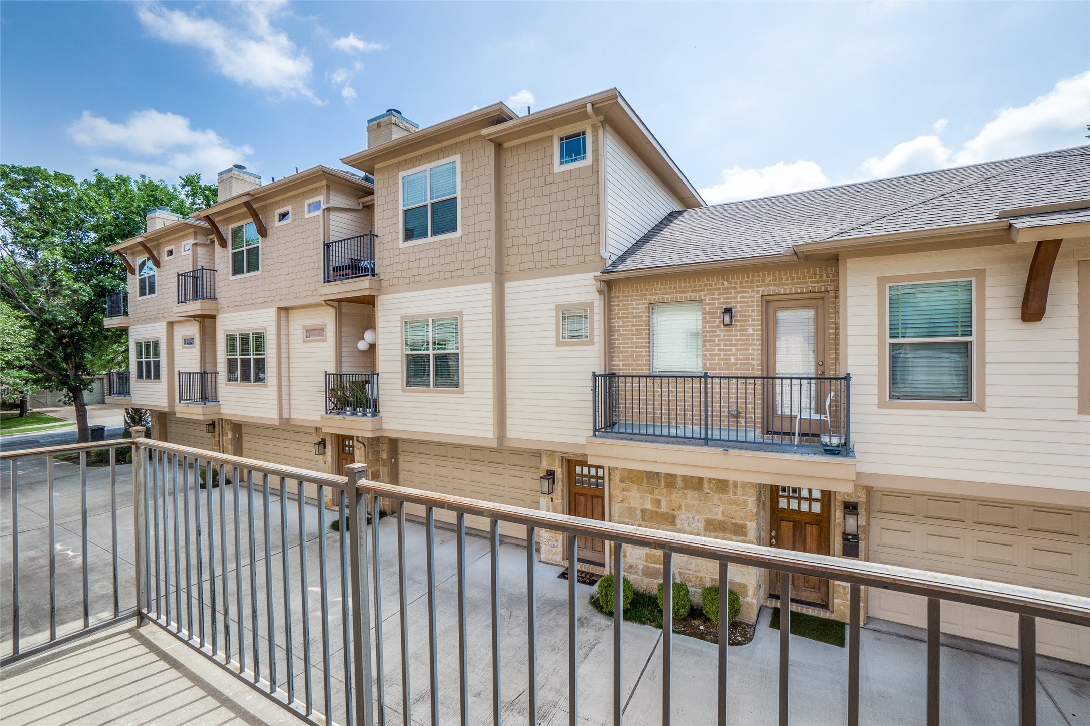 6136-6140 Oram Street Dallas TX 75214