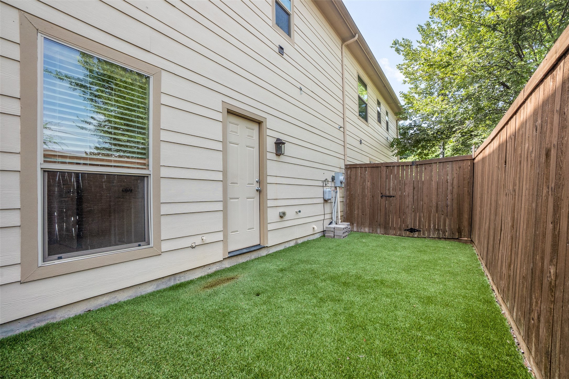 6136-6140 Oram Street Dallas TX 75214