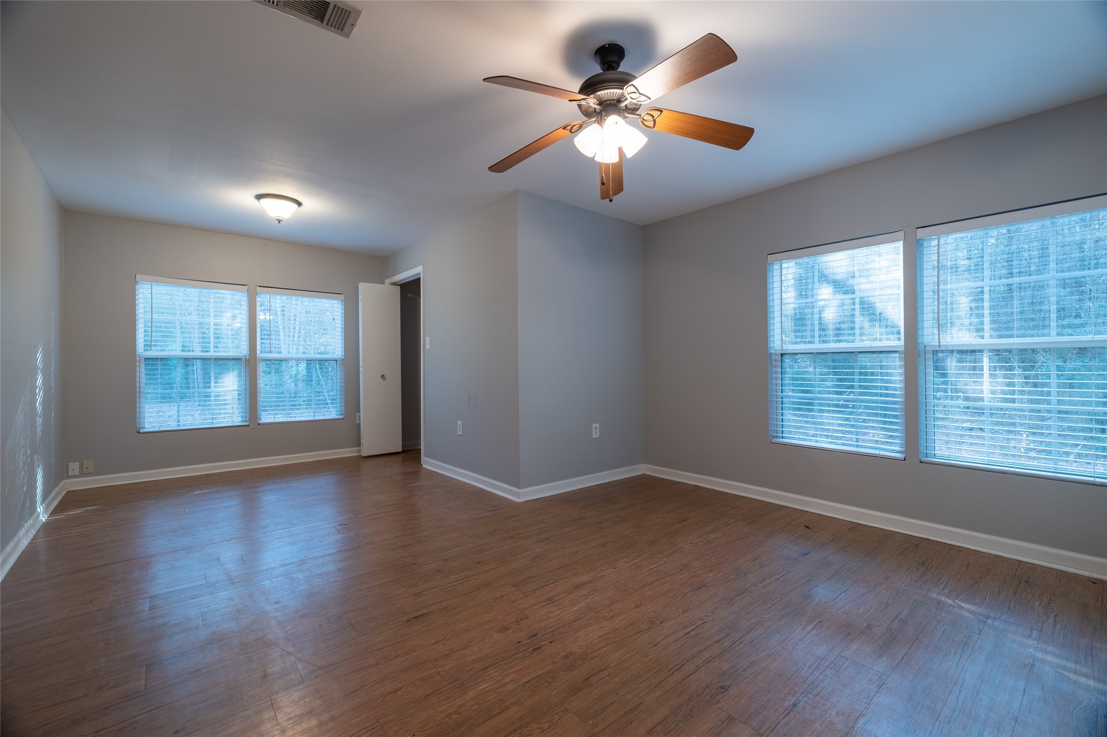 2405-2407 County Road 2235 Cleveland TX 77327
