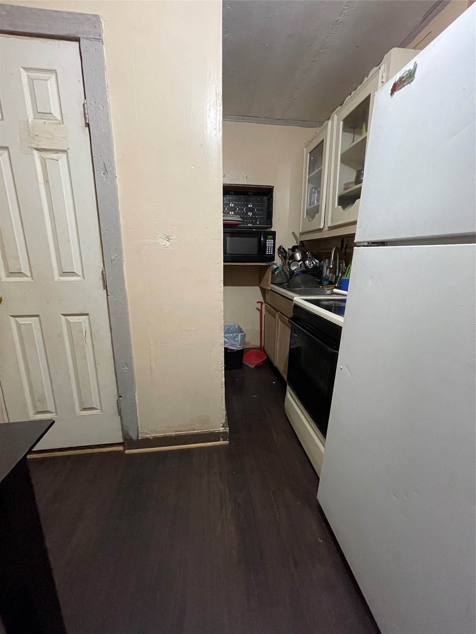 607 Neches Street Dallas TX 75208
