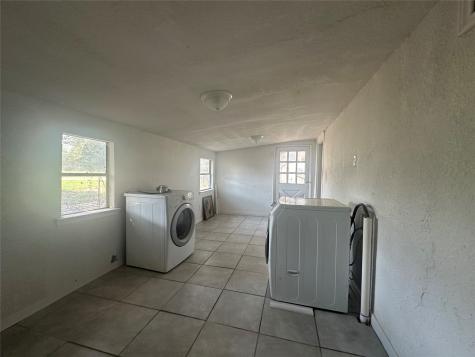 2764 W Highway 199 Springtown TX 76082