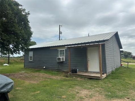 2764 W Highway 199 Springtown TX 76082