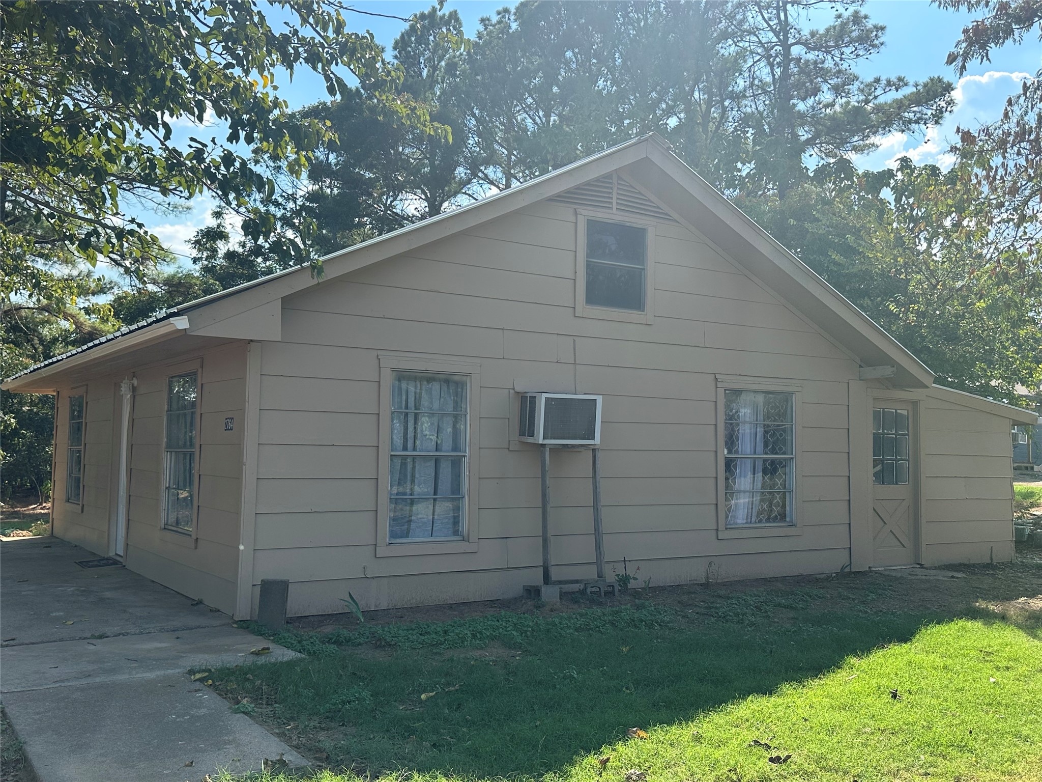 2764 W Highway 199 Springtown TX 76082