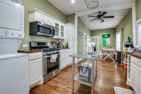 1612 S Henderson Street Fort Worth TX 76104