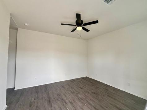 1235 E Houston Street NE Paris TX 75460