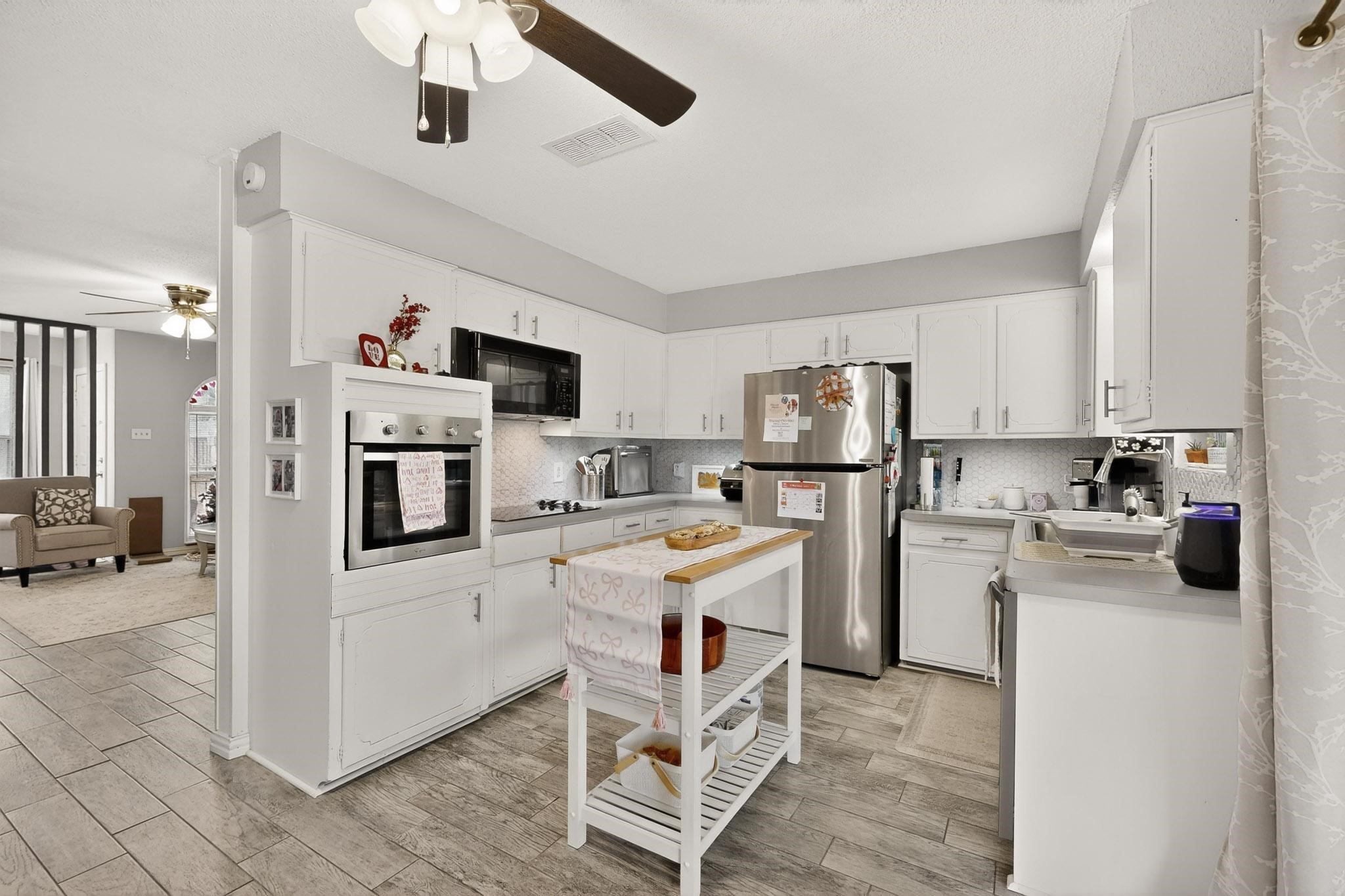 153 Sheri Lane Hurst TX 76053