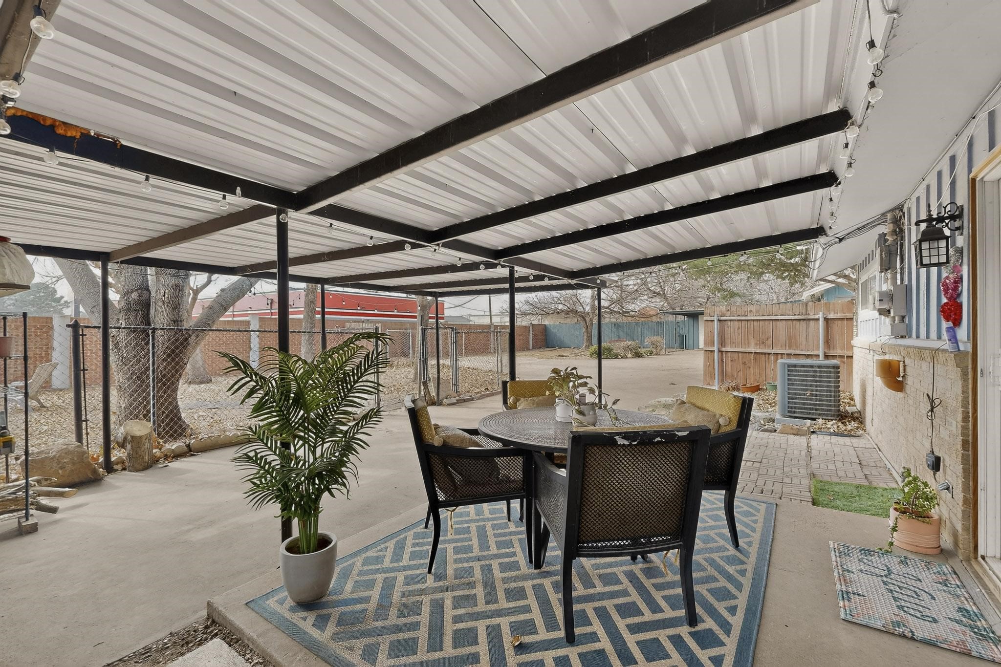 153 Sheri Lane Hurst TX 76053