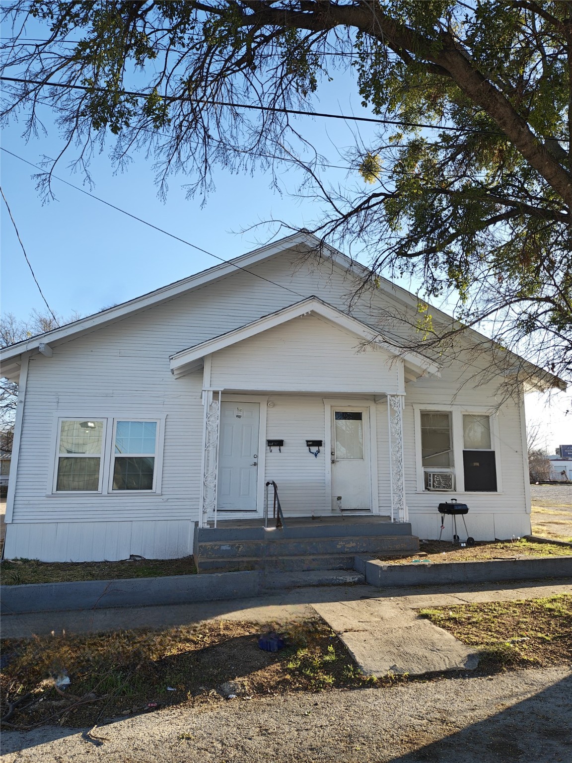 404 W Lee Street Brownwood TX 76801
