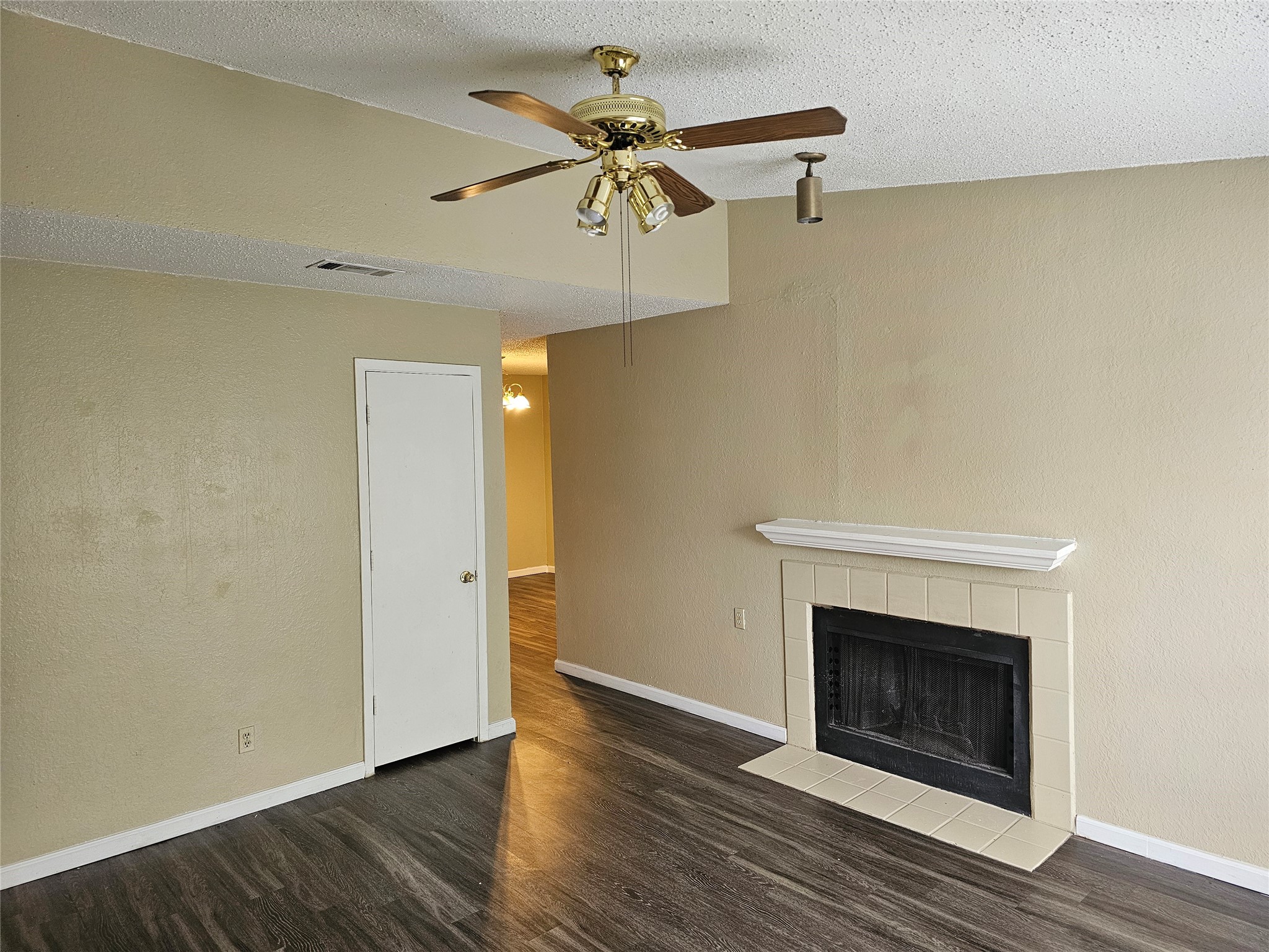 9605 Walnut Street Dallas TX 75243