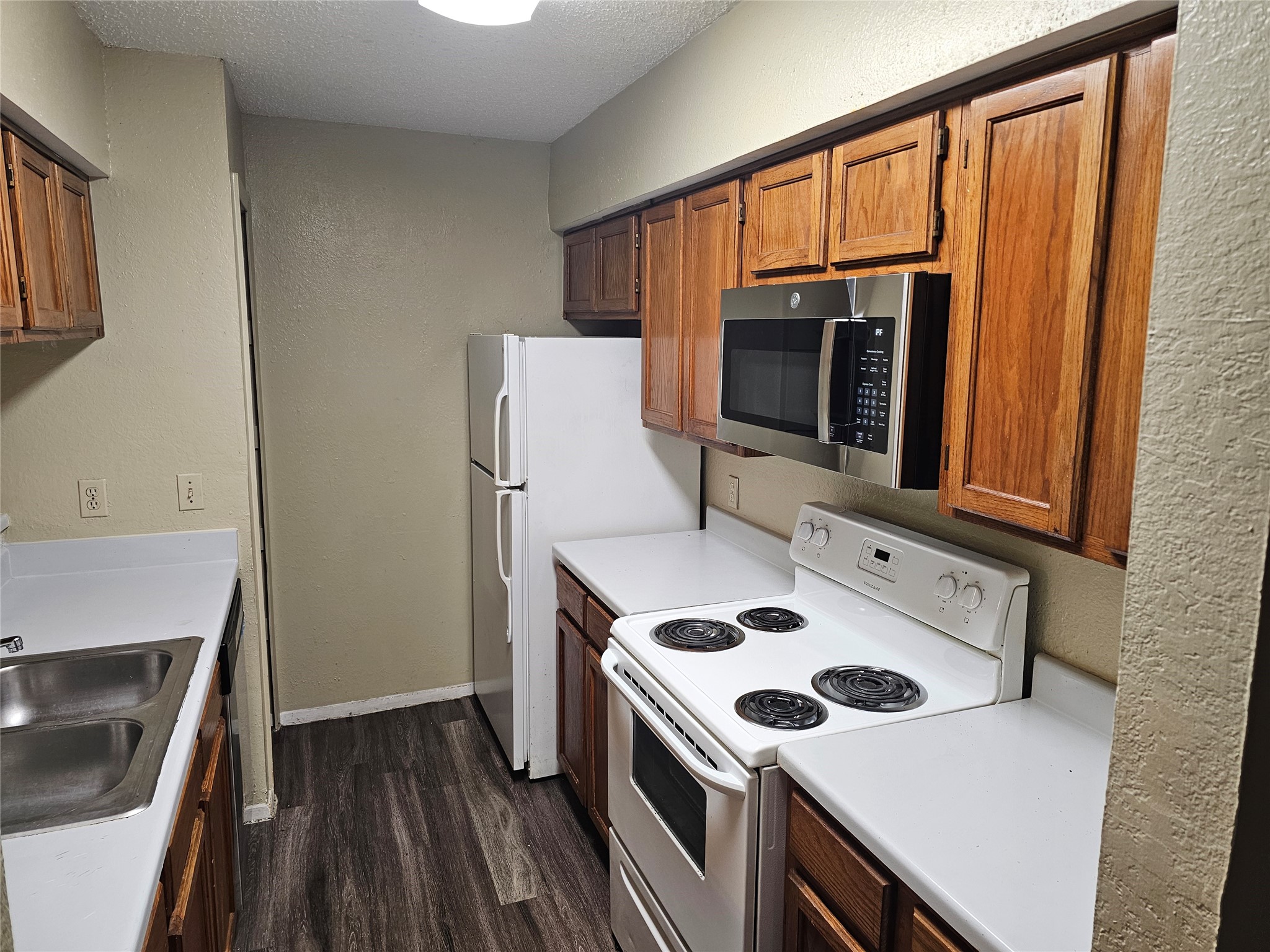9605 Walnut Street Dallas TX 75243