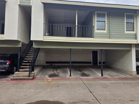 9605 Walnut Street Dallas TX 75243