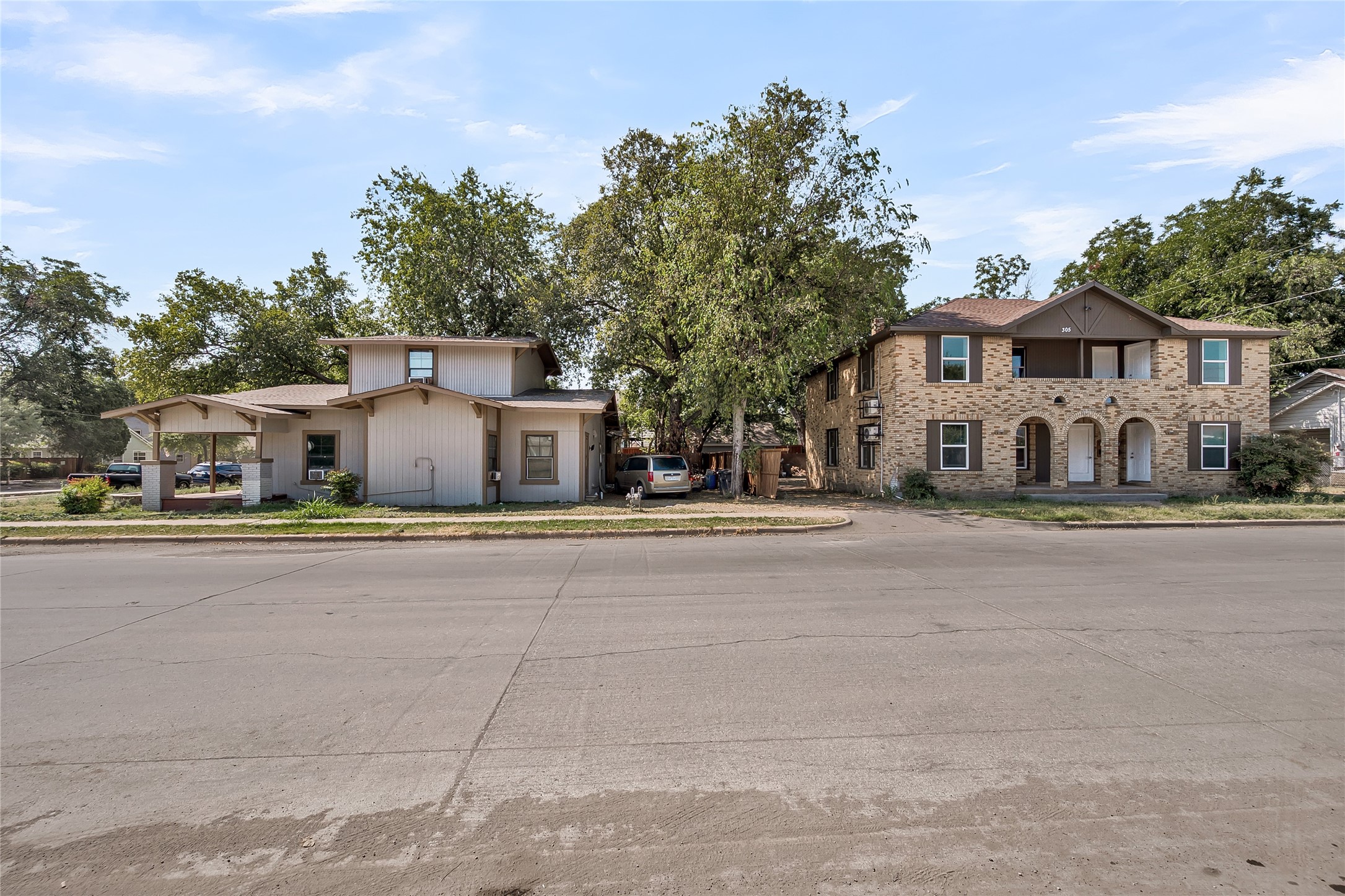 2225 N Houston Street Fort Worth TX 76164