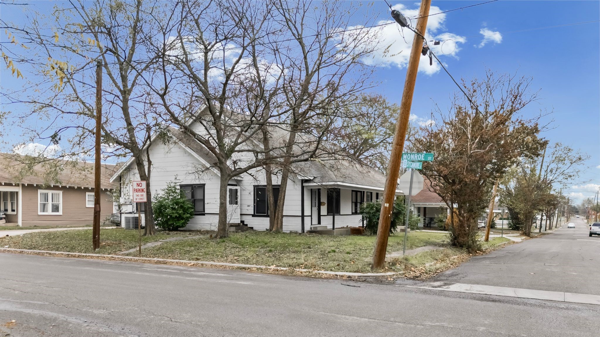 1406 Sycamore Street Commerce TX 75428